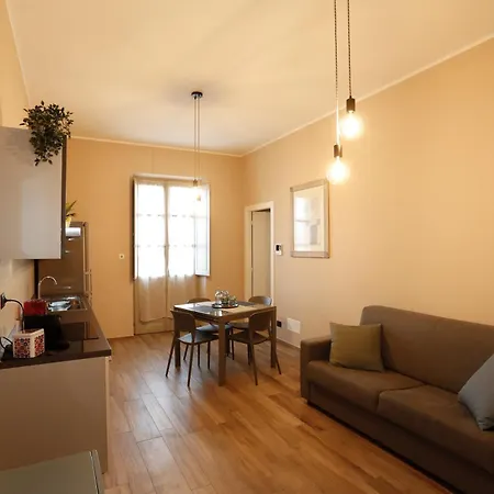 Via Roma Apartament *